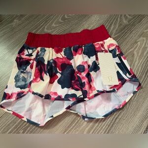Lululemon Tracker Short II